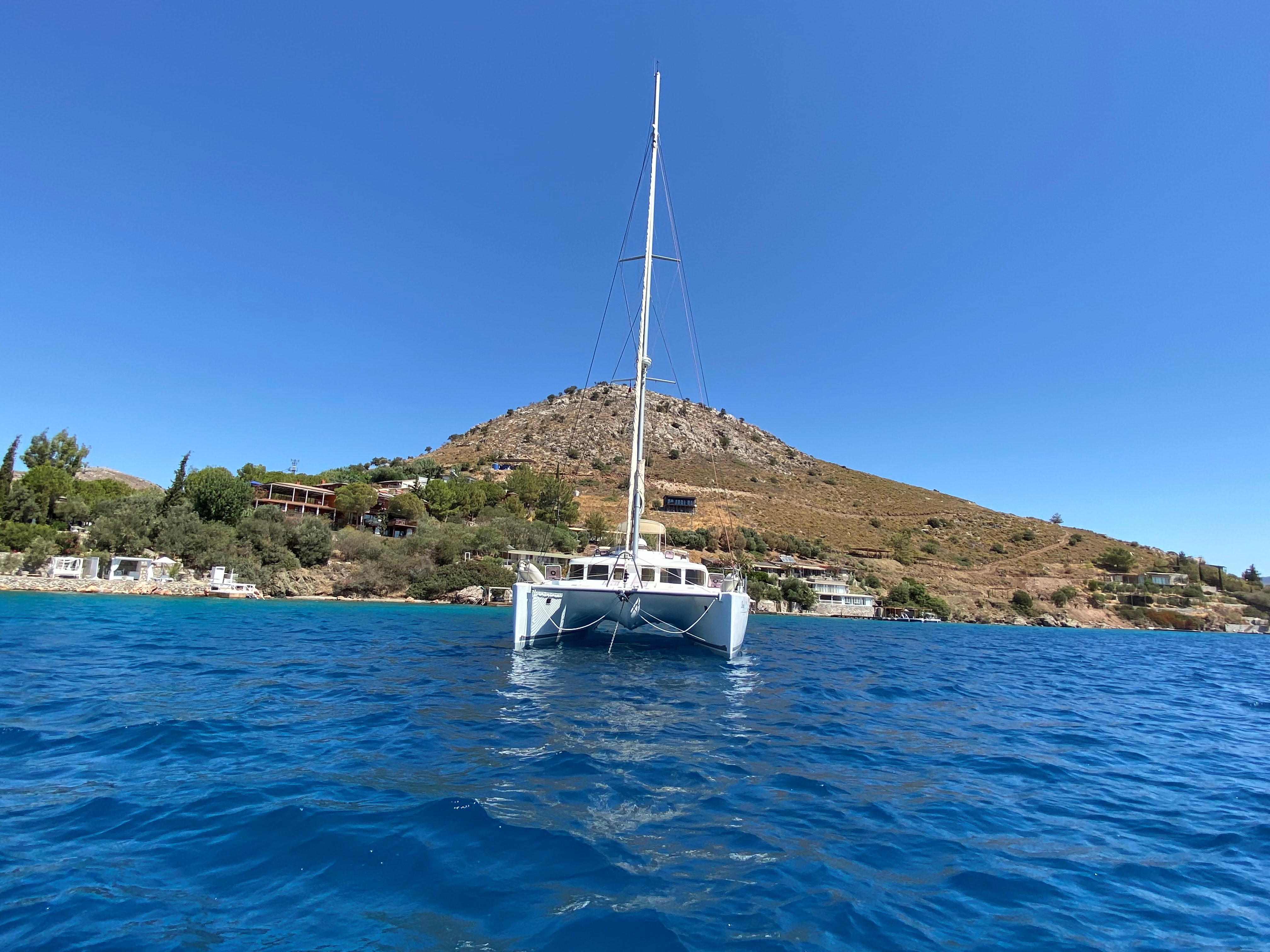 lagoon-440-tezmarin