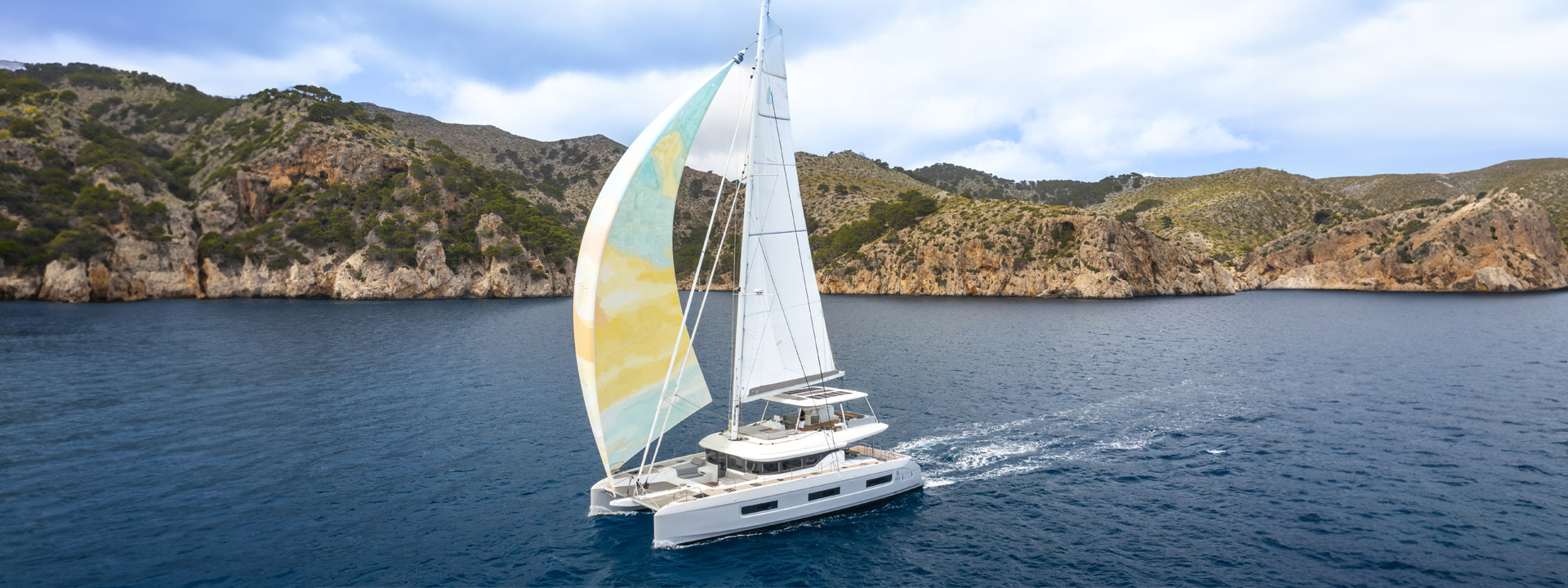 LAGOON 55