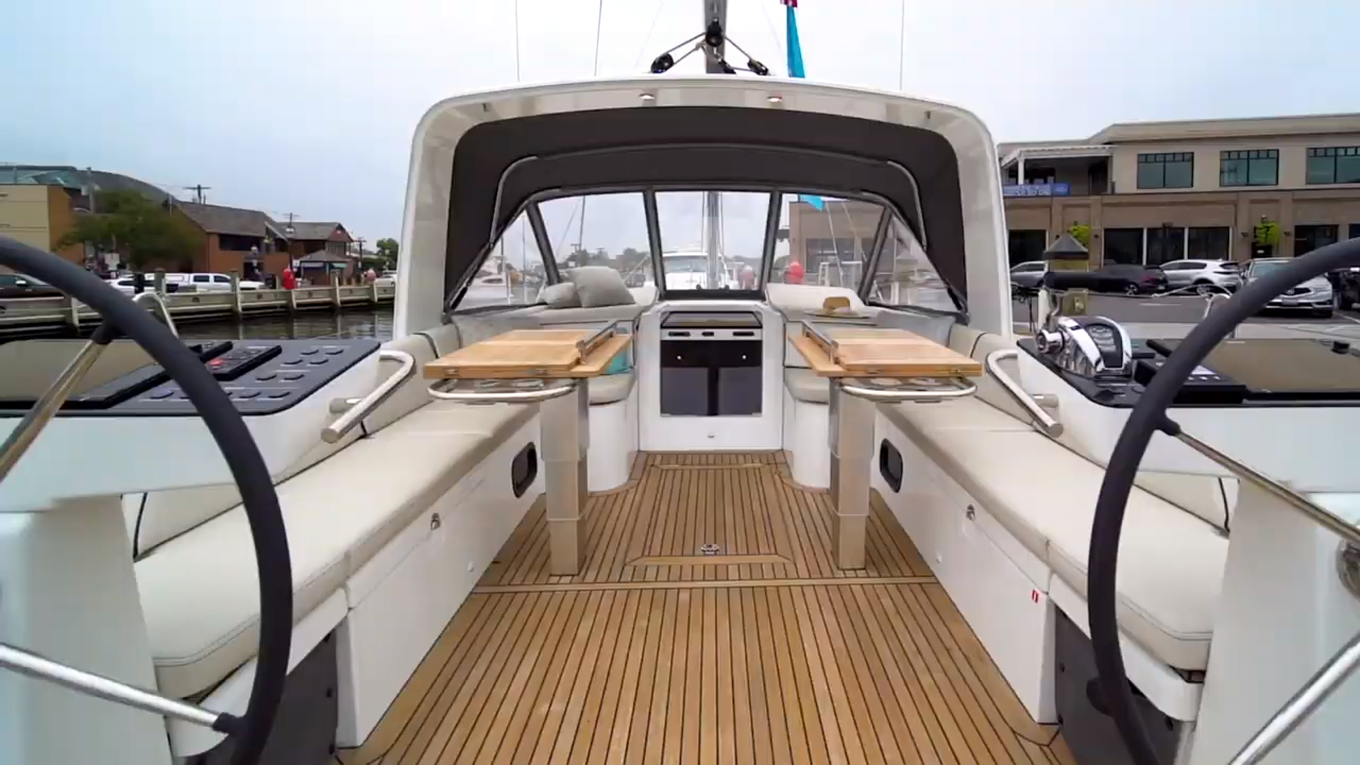 {"TR":"BENETEAU Oceanis Yacht 54 - Full Review Detailed Walkthrough","EN":"BENETEAU Oceanis Yacht 54 - Full Review Detailed Walkthrough"}