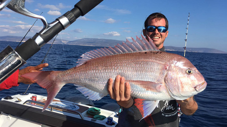 Alaçatı Big Fish Tournament Jüri Özel Ödülü Alp Kırşan ve Ekibinin